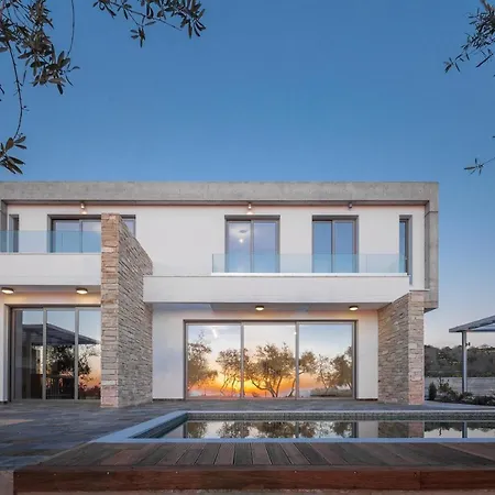 Olive Grove 4 Bedroom