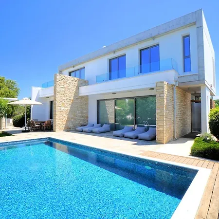 Villa Olive Grove 4 Bedroom