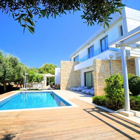 Olive Grove 4 Bedroom * Paphos