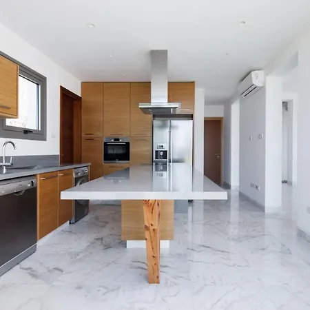 Olive Grove 4 Bedroom Villa *